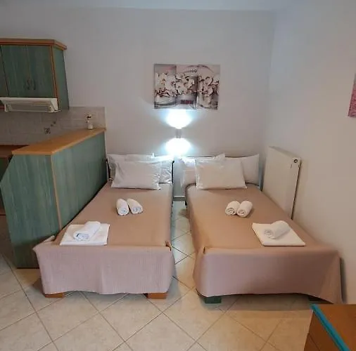 Spiros House Апартаменты