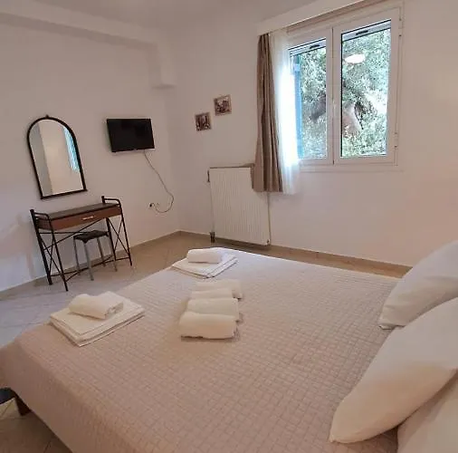 Spiros House Апартаменты *