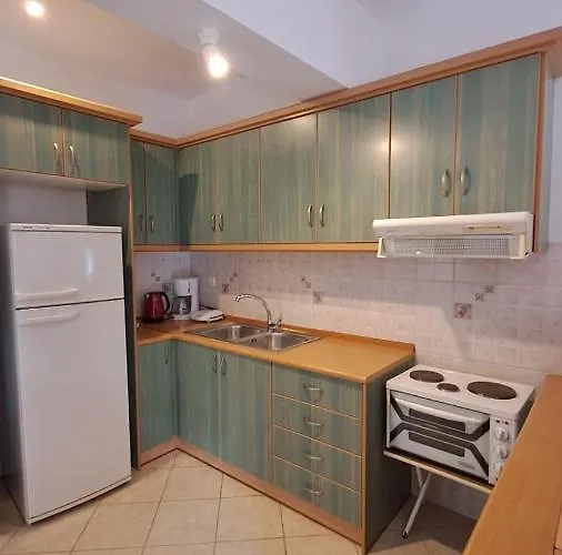 Spiros House Апартаменты *