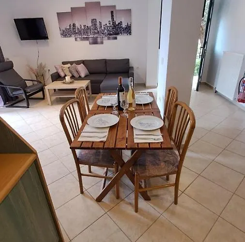 Spiros House Апартаменты Katokhorion (Lefkada)