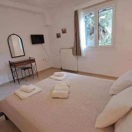 Spiros House Lägenhet *