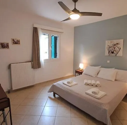Apartment Spiros House *